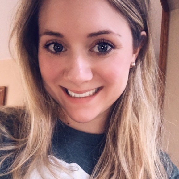 Meet your Posher, Leisa - Picture 1 of 1